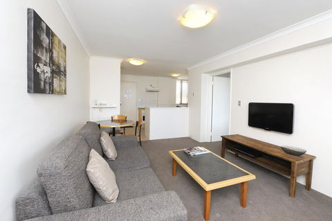 Lodestar Waterside Apartments - Stayed 11