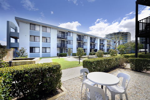 Lodestar Waterside Apartments - Stayed 15