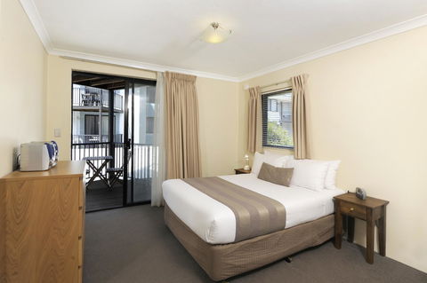 Lodestar Waterside Apartments - Stayed 37