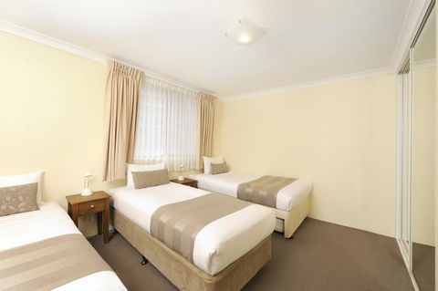 Lodestar Waterside Apartments - Stayed 44