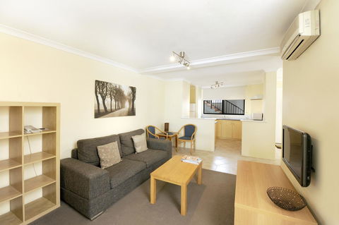 Lodestar Waterside Apartments - Stayed 30