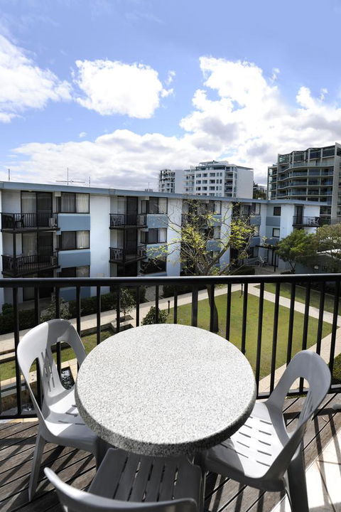 Lodestar Waterside Apartments - Stayed 4