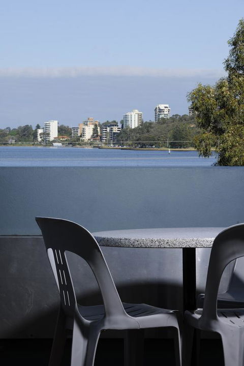 Lodestar Waterside Apartments - Stayed 22