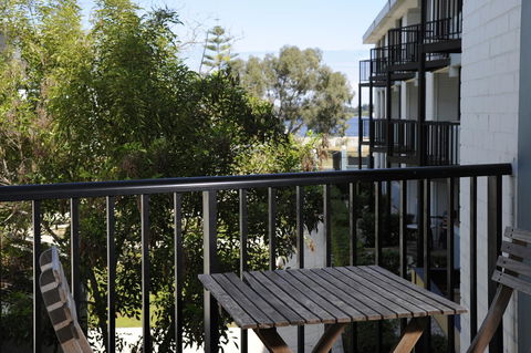 Lodestar Waterside Apartments - Stayed 42