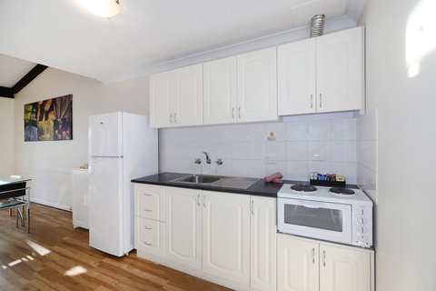 Seashore Memories - Sleeps 3 - Stays Accommodation 8