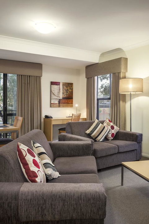 Best Western Northbridge Apartments - Stayed 15