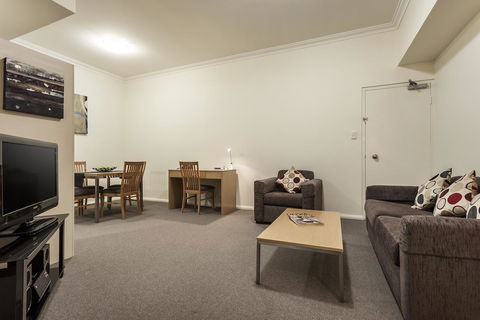 Best Western Northbridge Apartments - Stayed 19
