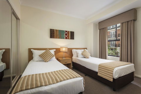 Best Western Northbridge Apartments - Stayed 24