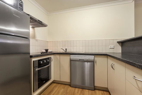 Best Western Northbridge Apartments - Stayed 20