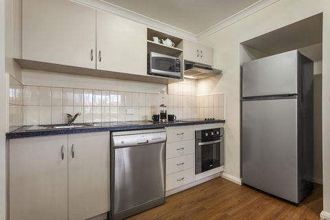 Best Western Northbridge Apartments - Stayed 38