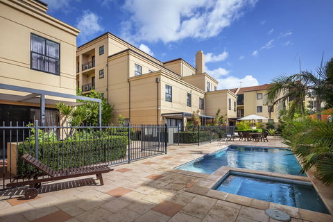Best Western Northbridge Apartments - Stayed 3