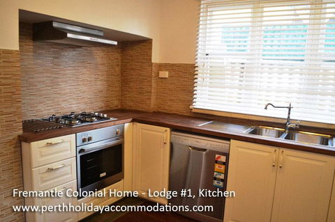 Fremantle Colonial Home - Stays Accommodation 41
