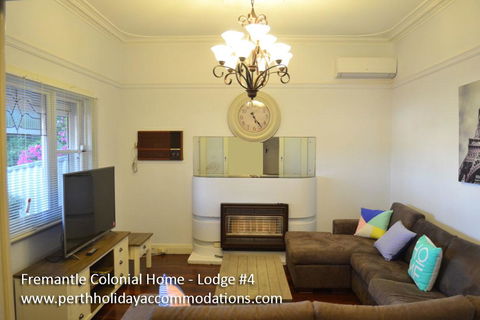Fremantle Colonial Home - Stays Accommodation 27