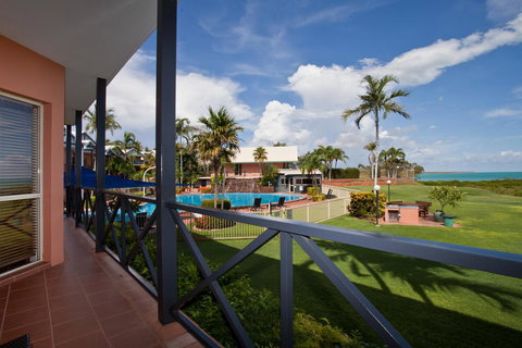 Moonlight Bay Suites - Stays Accommodation 10