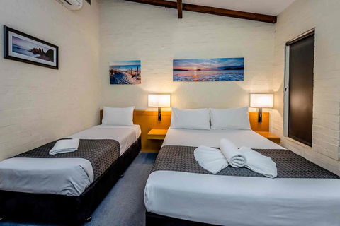 Nightcap At Wintersun Hotel - Stayed 20