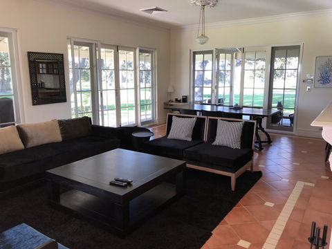 Caves Road Guest Houses - Stayed 0