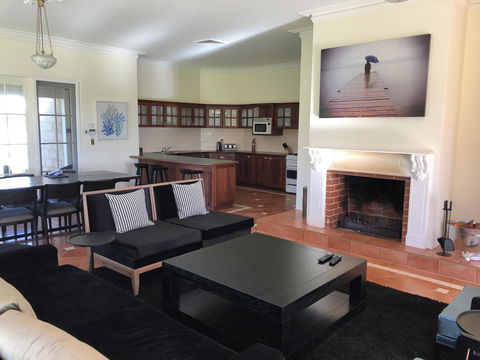 Caves Road Guest Houses - Stayed 8