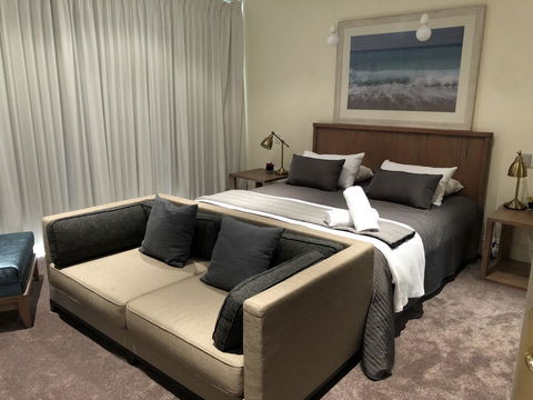 Caves Road Guest Houses - Stayed 11