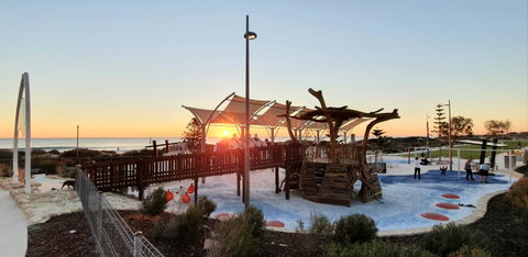 West Beach Lagoon 208 â€“ Great Value! - Stayed 29