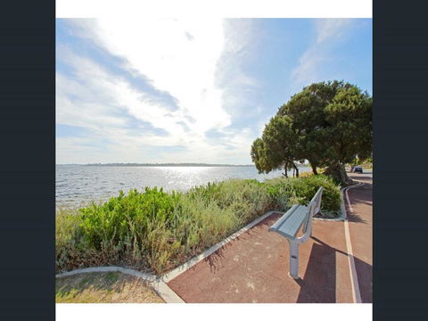 Applecross Village Apartment - Stays Accommodation 40