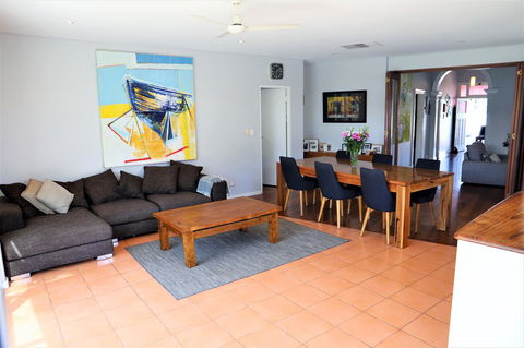Fremantle Heritage Home For You To Enjoy! - Stays Accommodation 18