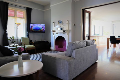 Fremantle Heritage Home For You To Enjoy! - Stays Accommodation 17