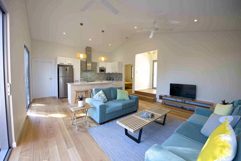 Sunny Blinco Street House - Stayed 2