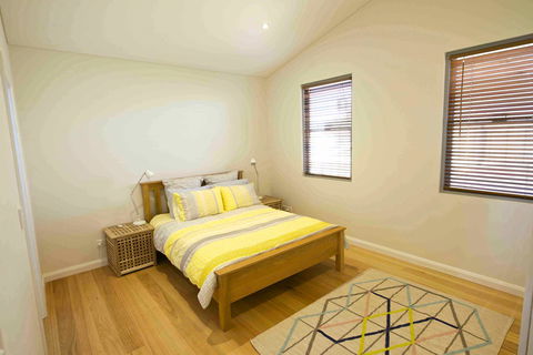 Sunny Blinco Street House - Stayed 8