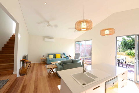 Sunny Blinco Street House - Stayed 4