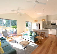 Sunny Blinco Street House - Stayed