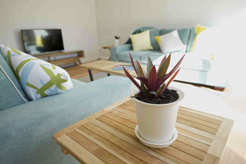 Sunny Blinco Street House - Stayed 7
