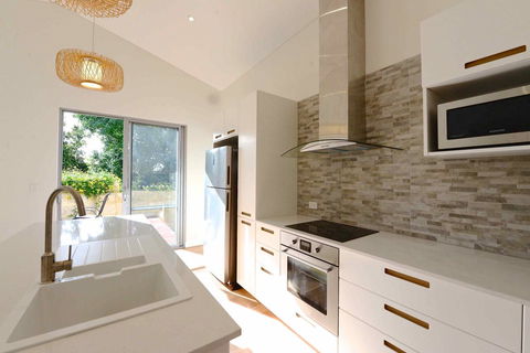 Sunny Blinco Street House - Stayed 3