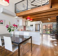 Spacious Central Townhouse - Stayed