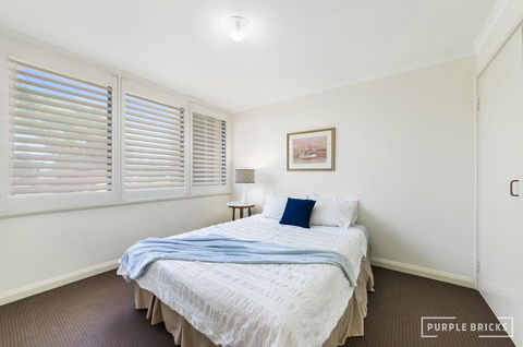 Spacious Central Townhouse - Stays Accommodation 8