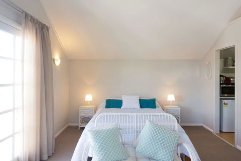 Fremantle Local Beach Studio - Stays Accommodation 14