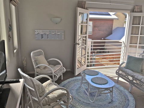 Fremantle Local Beach Studio - Stays Accommodation 0