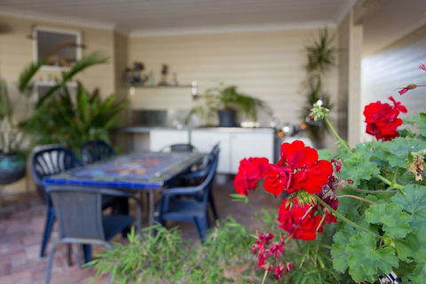 Fremantle Local Beach Studio - Stays Accommodation 4