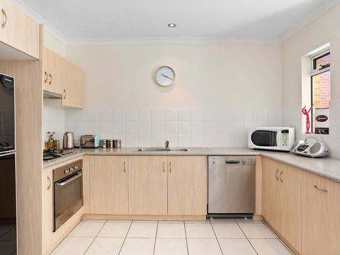 Cooper Street - Stays Accommodation 26