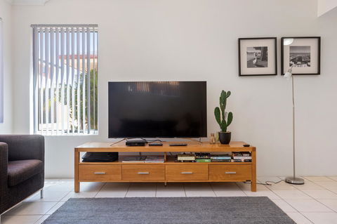 Cooper Street - Stays Accommodation 2