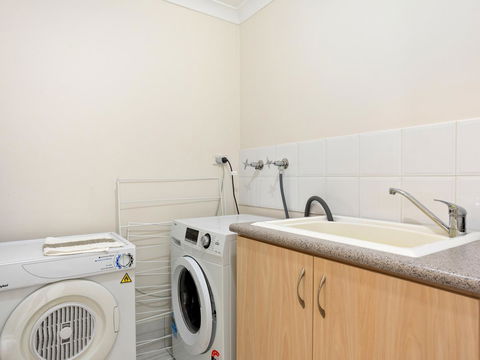 Cooper Street - Stays Accommodation 36