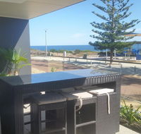 Mandurah beach front apartment - Stays Accommodation