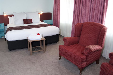 SureStay Hotel By Best Western The Clarence On Melville - Stayed 22