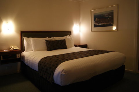 SureStay Hotel By Best Western The Clarence On Melville - Stayed 43