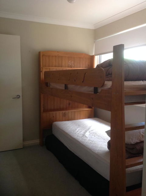Waterside Canal Dreams - Stays Accommodation 22