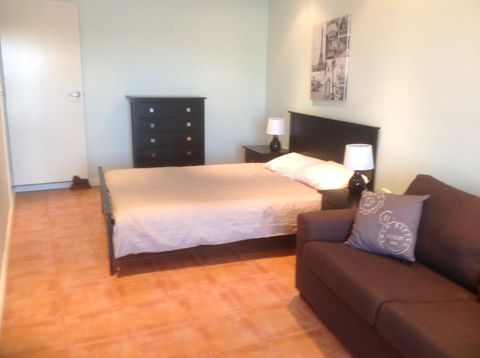 Waterside Canal Dreams - Stays Accommodation 20