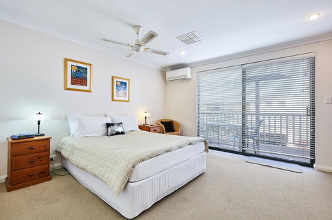 Fremantle Townhouse Unit 6 - Stayed 8