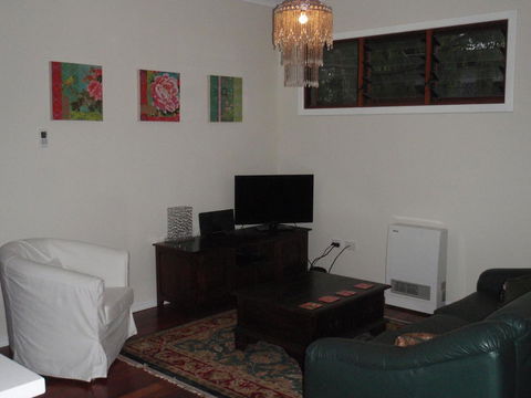 Gypsy Cottage - Stayed 3