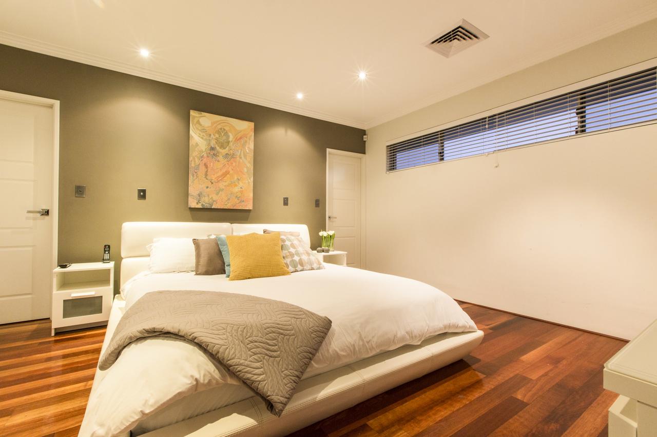 Ardross WA Stayed