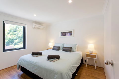 Monument Hill Townhouse - Fremantle - Stayed 6