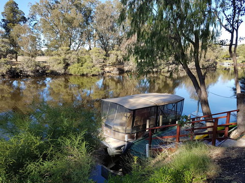 Amazing River House - Stays Accommodation 22